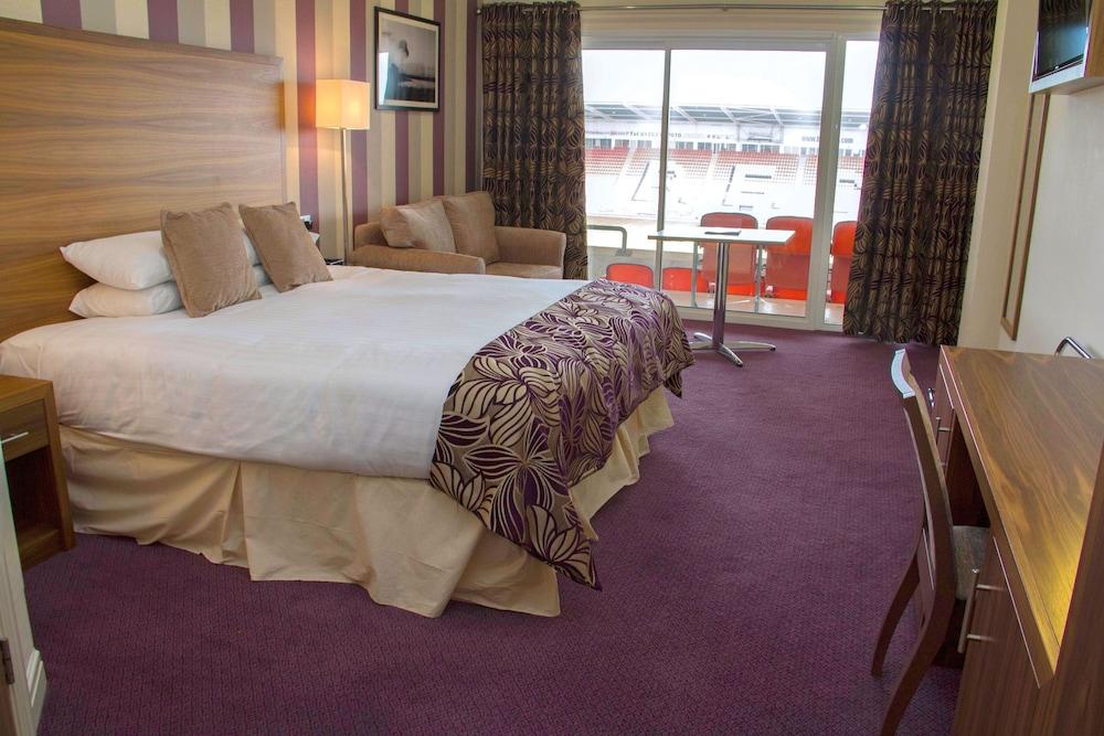 Blackpool Football Club Stadium Hotel, A Member Of Radisson Individuals Exterior photo